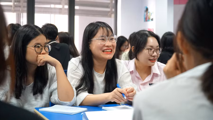 Quỹ Vì Tầm Vóc Việt tập huấn sinh viên phát triển kỹ năng