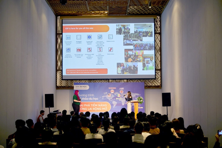 Tham dự sự kiện của IDP để xét học bổng trực tiếp cùng đại diện trường, cập nhật xu hướng du học mới nhất, nhu cầu việc làm và cơ hội định cư năm 2024-2025. Tham dự sự kiện của IDP để xét học bổng trực tiếp cùng đại diện trường, cập nhật xu hướng du học mới nhất, nhu cầu việc làm và cơ hội định cư năm 2024-2025.