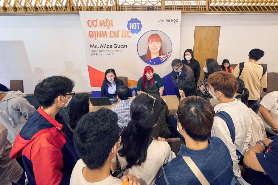 HS-SV có thể tìm hiểu thêm các ngành học cần nhiều nhân lực và bí quyết nâng cao cơ hội định cư khi tham dự các sự kiện, ngày hội du học. (Nguồn: IDP)