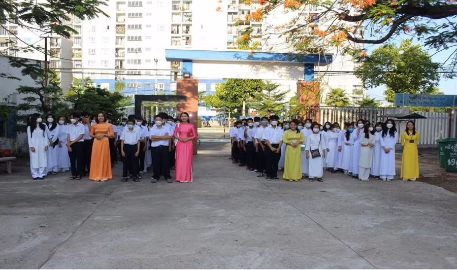 Học sinh lớp 10 năm học 2022 -2023