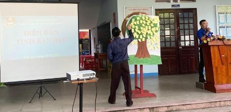 “Diễn đàn tình bạn đẹp”