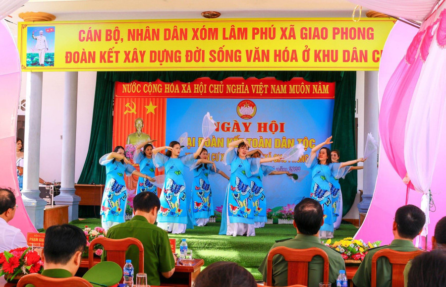 Phong trào văn hoá văn nghệ tại Giao Phong ngày một phát triển Phong trào văn hoá văn nghệ tại Giao Phong ngày một phát triển