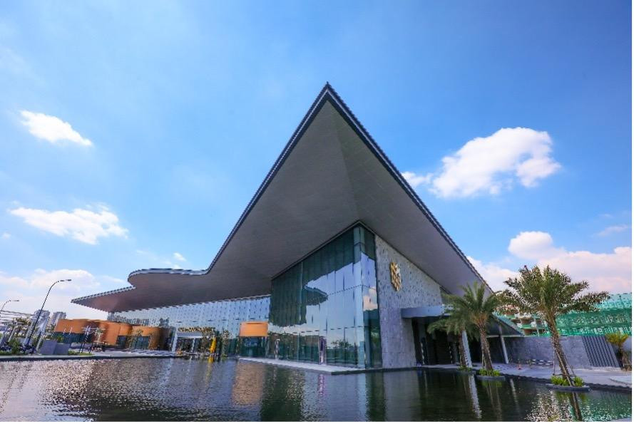 Thiết kế bên ngoài ấn tượng và hoành tráng của The Global City Sales Gallery Thiết kế bên ngoài ấn tượng và hoành tráng của The Global City Sales Gallery