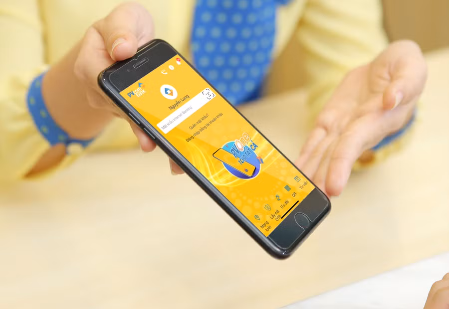 PVcomBank áp dụng lãi suất ưu đãi khi gửi tiết kiệm trực tuyến cao hơn 0,5%/năm so với gửi trực tiếp tại quầy