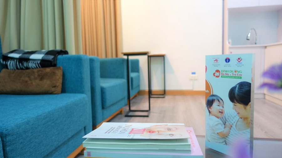 Khu vực phòng nghỉ và hỗ trợ vắt sữa tại Ajinomoto Việt Nam được trang bị đầy đủ thiết bị.