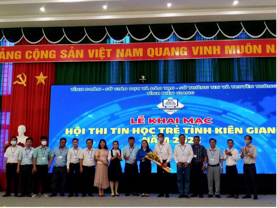 Khai mạc Hội thi Tin học trẻ tỉnh Kiên Giang năm 2023. Khai mạc Hội thi Tin học trẻ tỉnh Kiên Giang năm 2023.