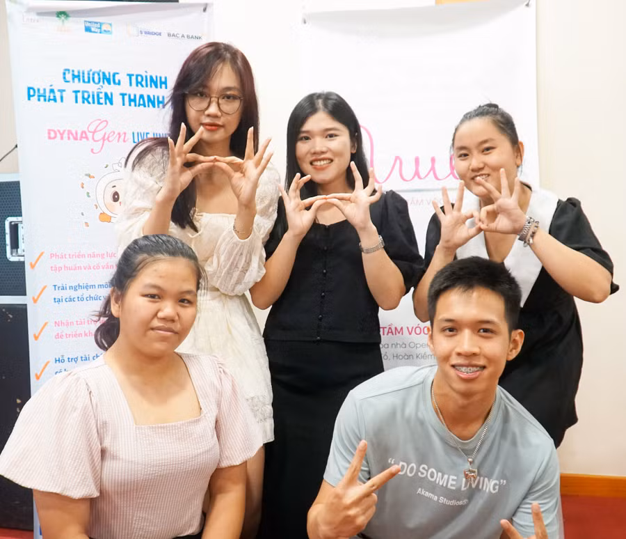 Các thành viên nhóm Enertrans có cùng chung nền tảng và quan tâm về Vật lý - Năng lượng