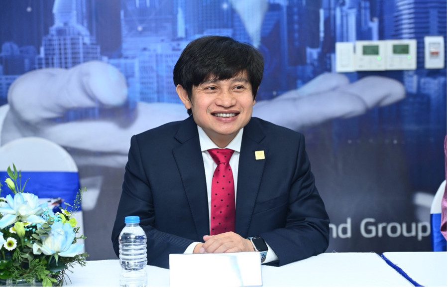 Ông Hoàng Mai Chung – Chủ tịch Hội đồng quản trị Công ty Cổ phần Tập đoàn Meey Land Ông Hoàng Mai Chung – Chủ tịch Hội đồng quản trị Công ty Cổ phần Tập đoàn Meey Land