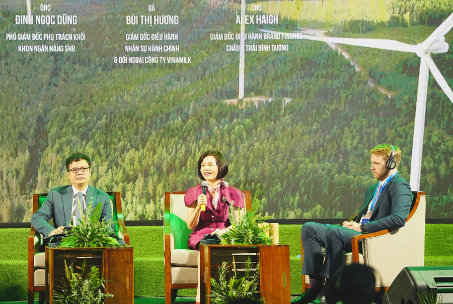 Chia sẻ của Vinamilk về chủ đề “Phát triển xanh – Cách tiếp cận phù hợp cho các thương hiệu Việt” thu hút sự quan tâm tại sự kiện - Ảnh: Mibrand.