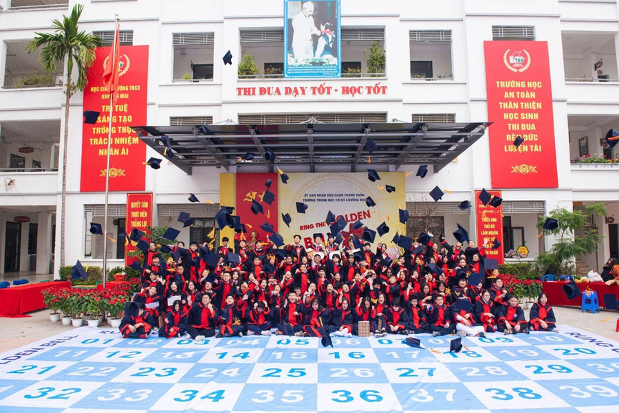 Các em học sinh Trường THCS Khương Mai hăng hái, nhiệt tình tham gia các hoạt động, chương trình do trường tổ chức