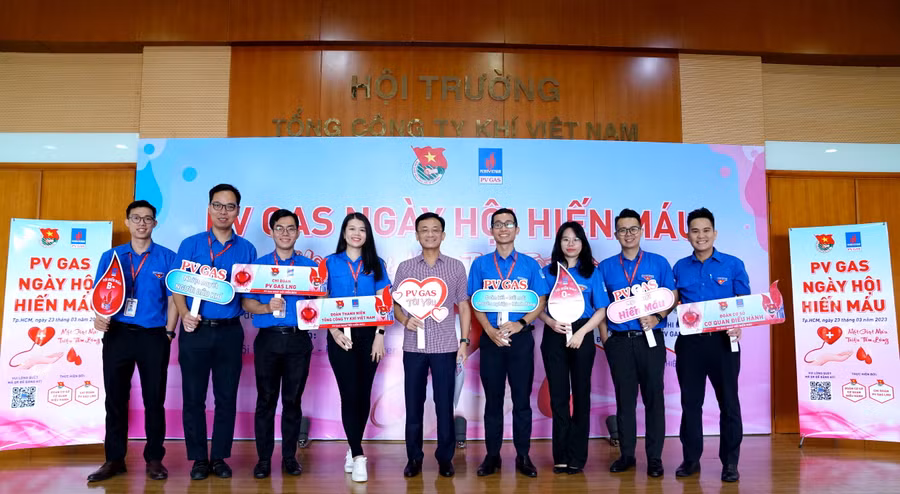 Phó Tổng giám đốc PV GAS Trần Nhật Huy cổ vũ Ngày hội Hiến máu nhân đạo 2023