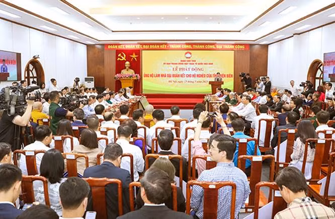 Lễ phát động Ủng hộ làm nhà đại đoàn kết cho hộ nghèo của tỉnh Điện Biên