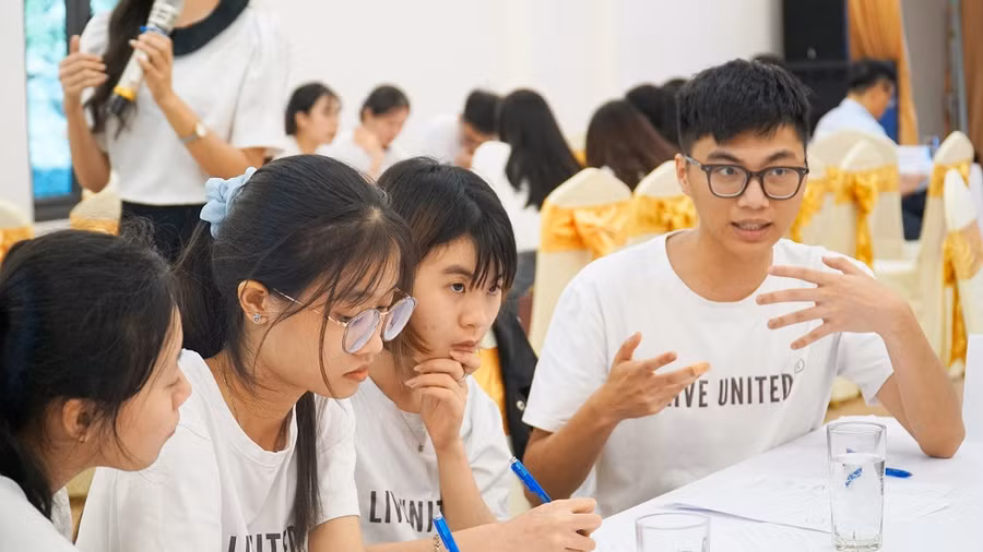 Hội thảo đã trao cơ hội để các bạn trẻ nêu lên quan điểm về những vấn đề liên quan mật thiết đến cuộc sống như các tác động của mạng xã hội, văn hóa tình nguyện, sự phụ thuộc vào công nghệ trong công việc và cuộc sống, v.v.