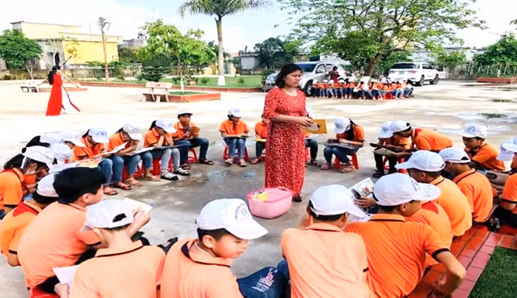 Ngày hội đọc sách của học sinh trường Tiểu học Quang Trung.