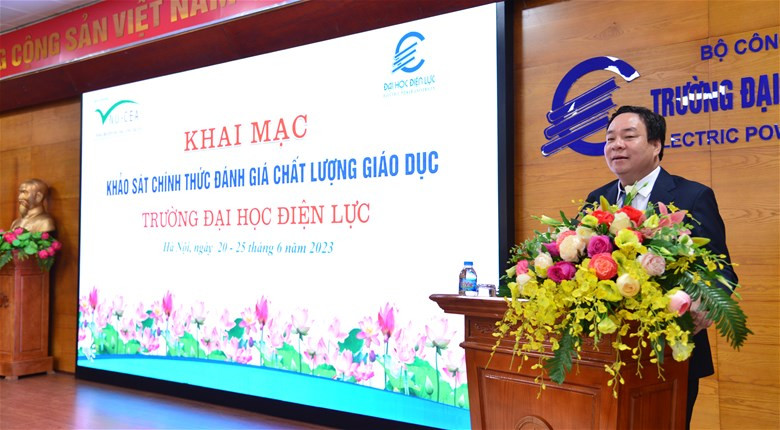 PGS.TS Vũ Đình Ngọ phát biểu tại phiên khai mạc. PGS.TS Vũ Đình Ngọ phát biểu tại phiên khai mạc.