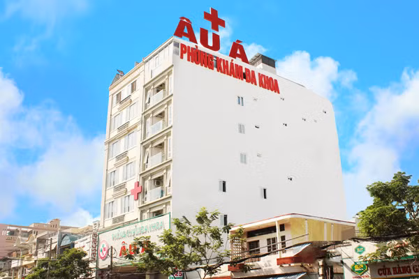 Phòng Khám Đa Khoa Âu Á tại 425 Nguyễn Văn Luông được nhiều người bệnh đánh giá cao.