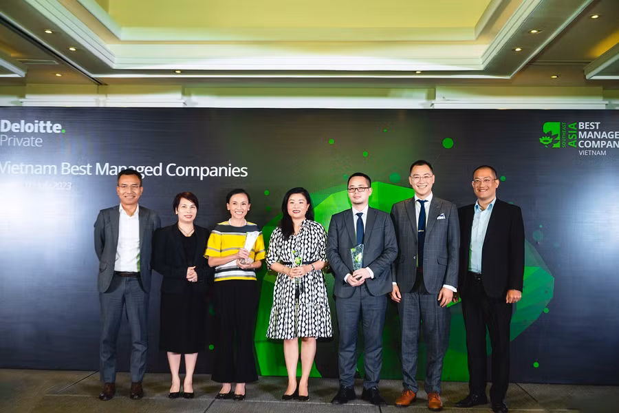 Vinmec liên tiếp được vinh danh Doanh nghiệp Quản trị tốt nhất