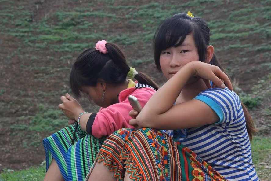 Trung du và miền núi phía Bắc là một trong 2 vùng có mật độ dân số thấp nhất cả nước. Ảnh: Nữ sinh huyện Mộc Châu (Sơn La).