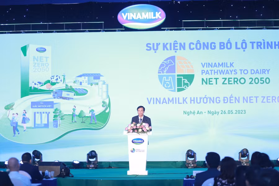 Ông Nguyễn Hạnh Phúc – Chủ tịch HĐQT Vinamilk chia sẻ về cam kết của Vinamilk đối với mục tiêu Net Zero.