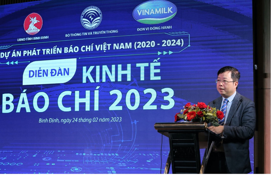 Diễn đàn Kinh tế báo chí 2023 có sự tham dự của Thứ trưởng Bộ Thông tin và Truyền thông Nguyễn Thanh Lâm Diễn đàn Kinh tế báo chí 2023 có sự tham dự của Thứ trưởng Bộ Thông tin và Truyền thông Nguyễn Thanh Lâm