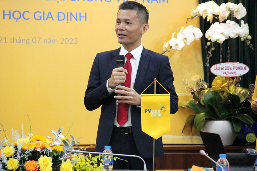 Ông Nguyễn Thành Công – Giám đốc Vùng 4,5 PVcomBank phát biểu tại lễ ký kết