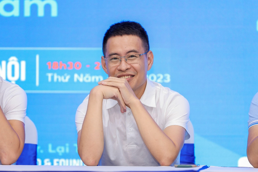 Ông Nguyễn Xuân Bách – CEO Công ty Cổ phần Công nghệ Giáo dục Gitiho Việt Nam trong buổi hội thảo do Repu &amp; Lark tổ chức tại Hà Nội.