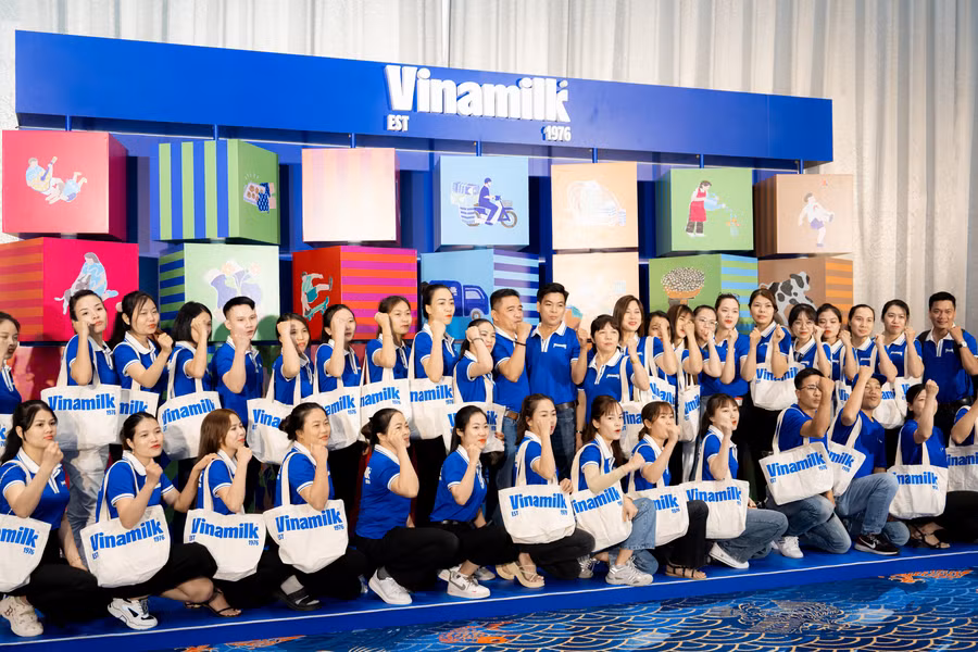 Tinh thần “quyết tâm, táo bạo, luôn là chính mình” trong văn hóa doanh nghiệp là chất xúc tác giúp kết nối nhiều thế hệ người lao động tại Vinamilk.