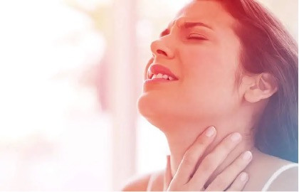 Khàn giọng, mất tiếng thường bắt nguồn từ vấn đề ở dây thanh âm.