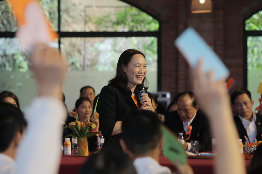 Thạc sỹ, bác sỹ Nguyễn Hoàng Yến, Viện LIGHT chia sẻ các kiến thức phòng ngừa và ứng phó với QRTD tại nơi làm việc. Thạc sỹ, bác sỹ Nguyễn Hoàng Yến, Viện LIGHT chia sẻ các kiến thức phòng ngừa và ứng phó với QRTD tại nơi làm việc.