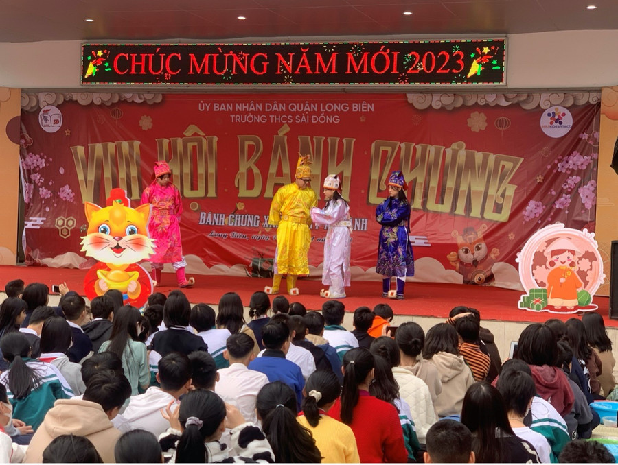 Khai mạc lễ hội là các tiết mục văn nghệ đặc sắc, ấn tượng.