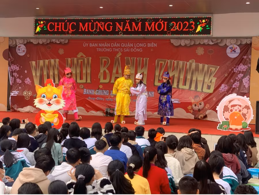 Khai mạc lễ hội là các tiết mục văn nghệ đặc sắc, ấn tượng. Khai mạc lễ hội là các tiết mục văn nghệ đặc sắc, ấn tượng.