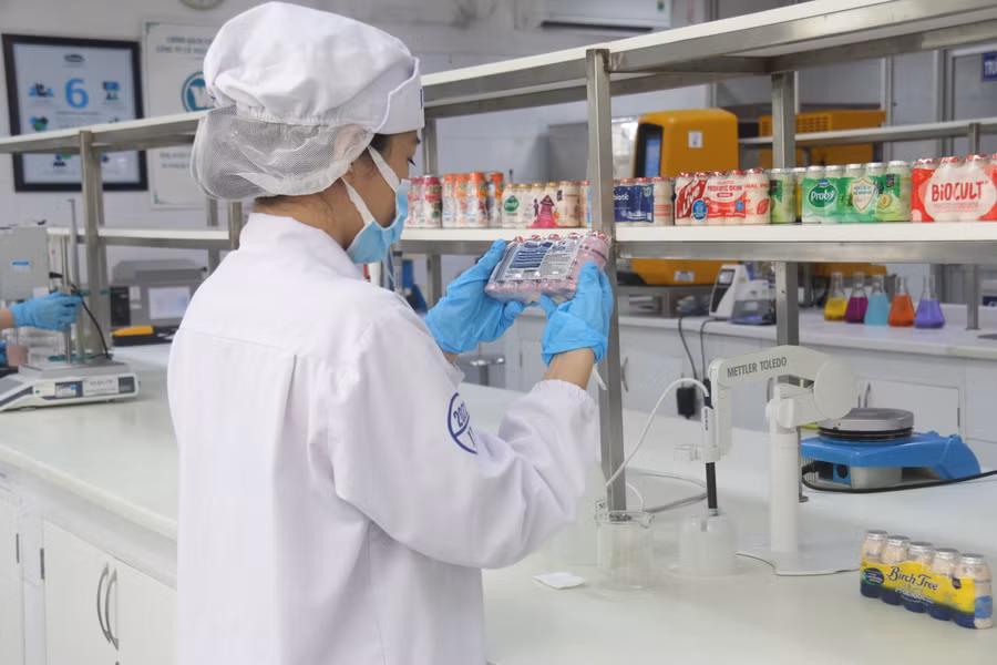 Sản phẩm sữa chua uống men sống được Vinamilk phát triển cho thị trường New Zealand đáp ứng các yêu cầu về “tính xanh, bền vững”.