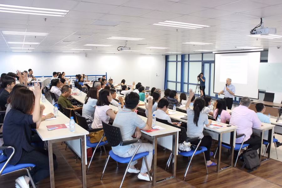 Viện Đào tạo Quốc tế (ISME) là đơn vị trực tiếp điều hành và quản lý Chương trình Thạc sĩ Quốc tế tại Trường Đại học Kinh tế Quốc dân (IMD@NEU).