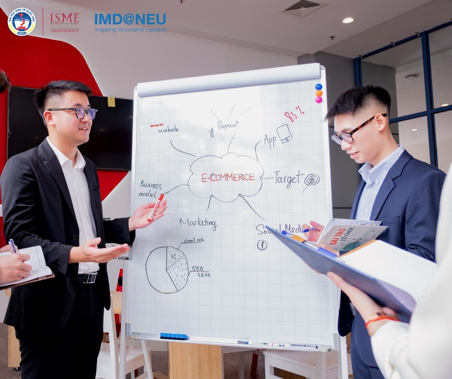 Lĩnh vực kinh doanh là một trong những lĩnh vực được các doanh nghiệp tuyển dụng nhiều nhất. Lĩnh vực kinh doanh là một trong những lĩnh vực được các doanh nghiệp tuyển dụng nhiều nhất.