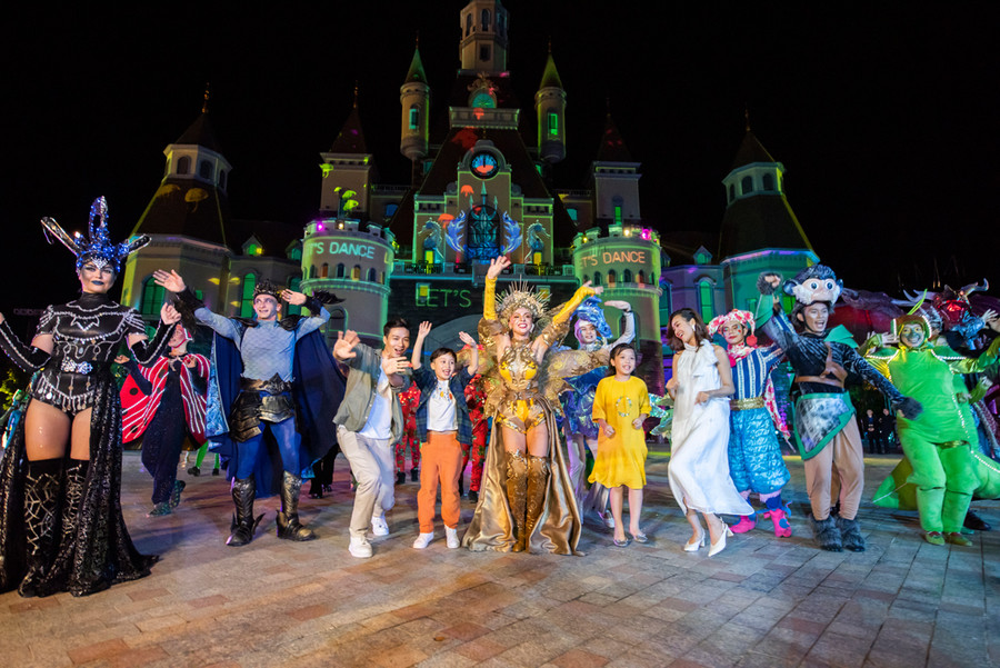 Hóa thân thành cư dân xứ sở diệu kỳ tại Tata show phiên bản Next Gen.