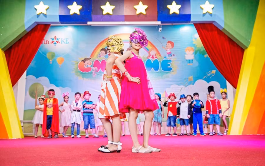 VinKe và Vinpearl Aquarium chào đón bé tới Vương quốc vui nhộn mùa hè.