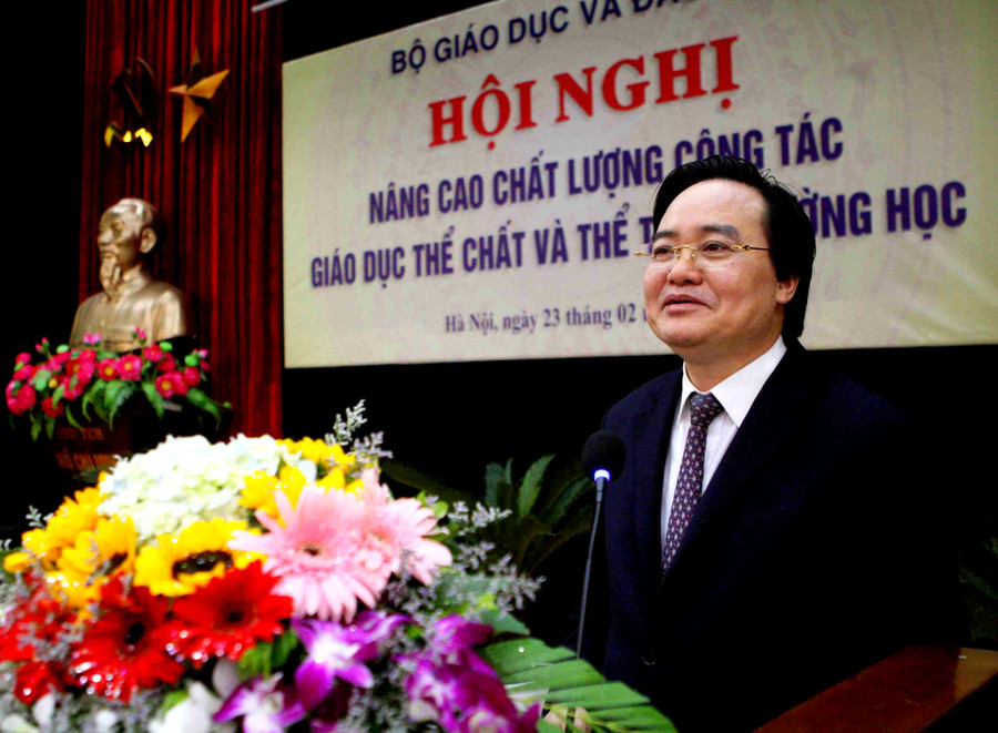 Bộ trưởng Phùng Xuân Nhạ phát động toàn ngành đẩy mạnh tập thể dục buổi sáng, tập thể dục giữa giờ