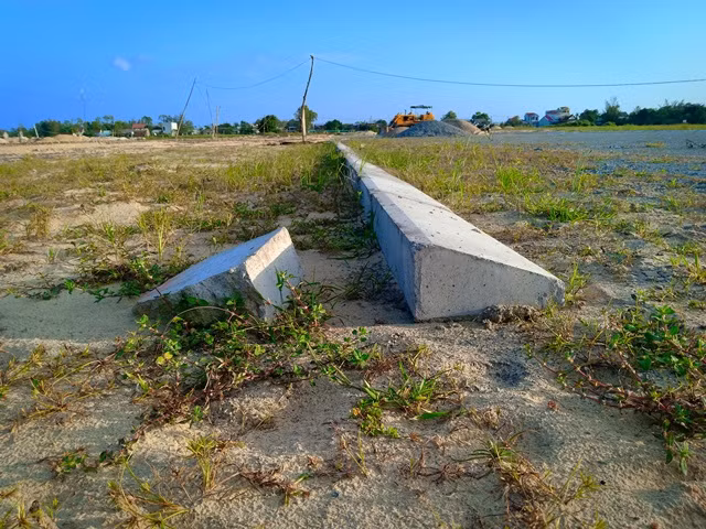 Hạ tầng dự án đô thị Bách Thành Vinh thi công sơ sài, chưa hoàn thành đã thực hiện bán đất