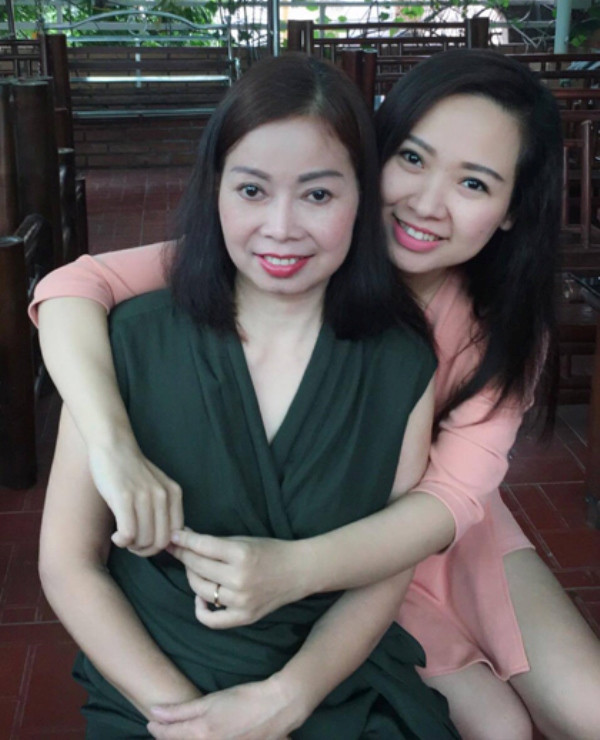 Con gái thương mẹ 14 năm ở một mình nên đăng tin tuyển chồng hộ và kết quả hết sức bất ngờ-2