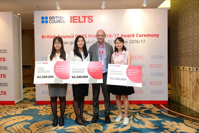 3 học sinh Việt Nam giành giải thưởng British Council IELTS 2017