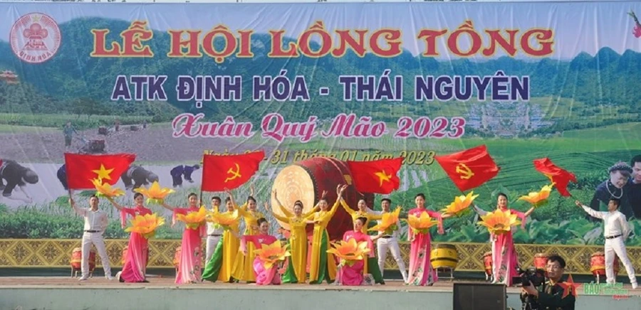 Tưng bừng khai hội Lồng tồng ATK Định Hóa – Thái Nguyên.