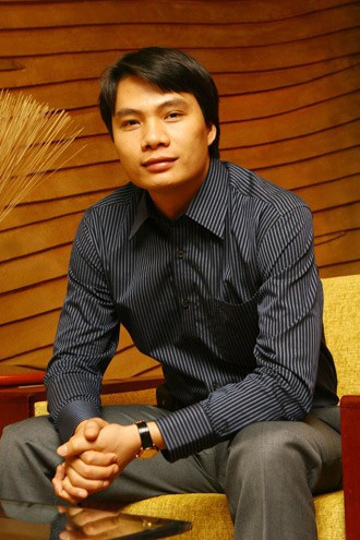 Hôn phu của Á hậu Ngô Thanh Thanh Tú: Đại gia giàu lẫy lừng xuất thân từ... bán kem dạo ảnh 10 Hôn phu của Á hậu Thanh Tú: Cuộc đời từ chàng trai bán kem đến đại gia giàu lừng lẫy-10