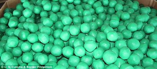 Ngụy trang 2 tấn cần sa thành... chanh để buôn xuyên quốc gia 