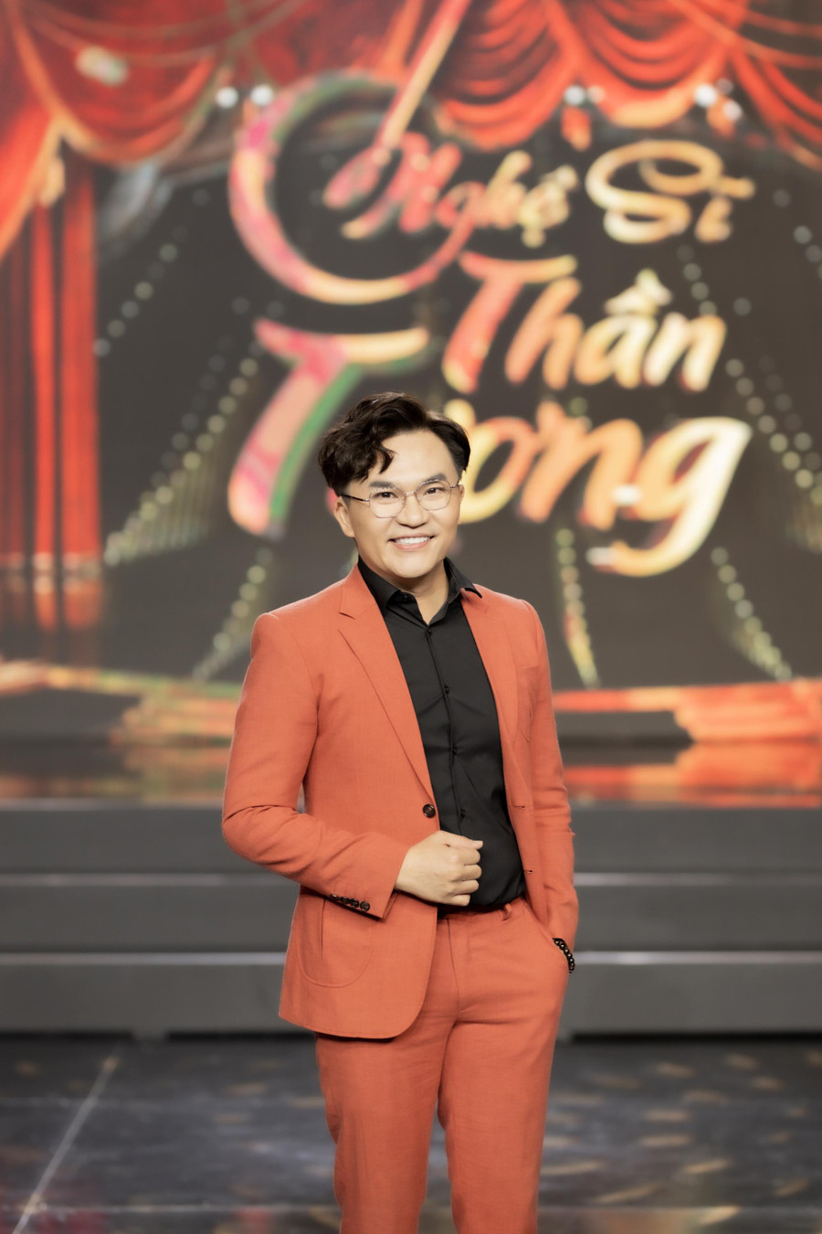 Đại Nghĩa đảm nhận vai trò dẫn dắt chương trình, kết nối thí sinh với giám khảo. Đại Nghĩa đảm nhận vai trò dẫn dắt chương trình, kết nối thí sinh với giám khảo.