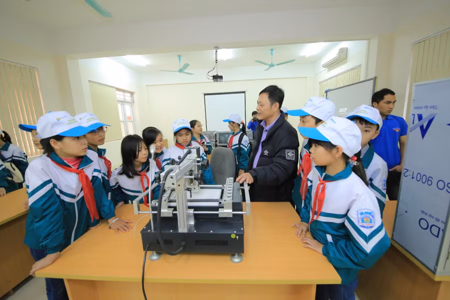 Thăng hạng với giáo viên là nhu cầu tự thân. Ảnh: Quý Trung