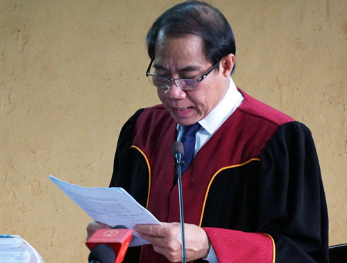 Grab phải bồi thường cho Vinasun 4,8 tỷ đồng ảnh 2 Chủ tọa phiên tòa. Ảnh: Kỳ Hoa.