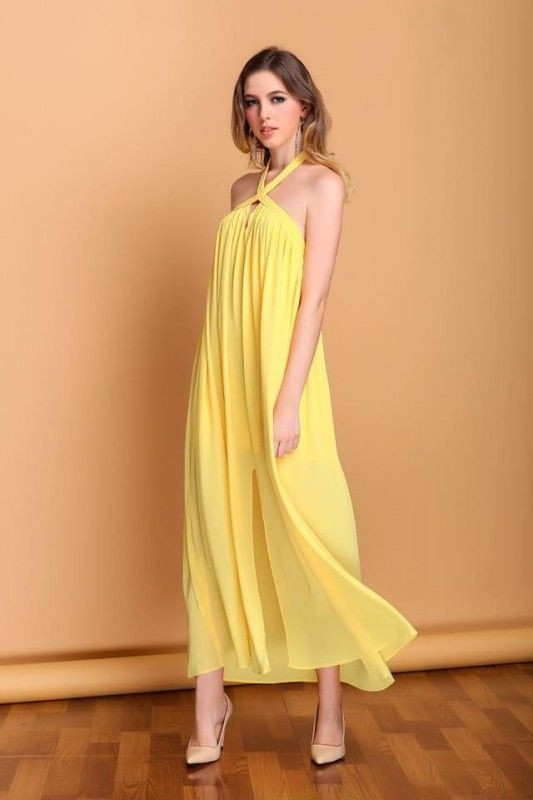 Đẹp mong manh với trang phục cổ yếm Dep mong manh voi trang phuc co yem