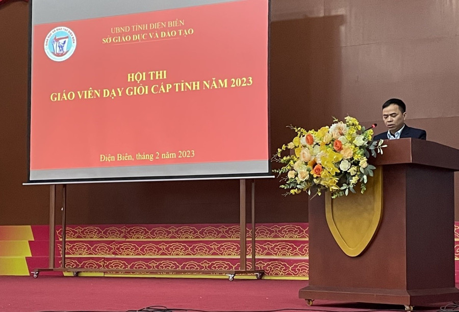 Ông Nguyễn Văn Đoạt phát biểu chỉ đạo. (Ảnh: Sở GD&amp;ĐT Điện Biên).