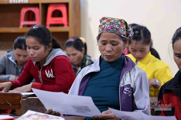 Lớp học xoá mù khác lạ ở rẻo cao