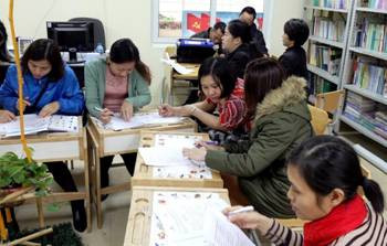 Giáo viên, phụ huynh và người lớn điếc được khảo sát nhu cầu bồi dưỡng và tiêu chí tham gia dự án QIPEDC.